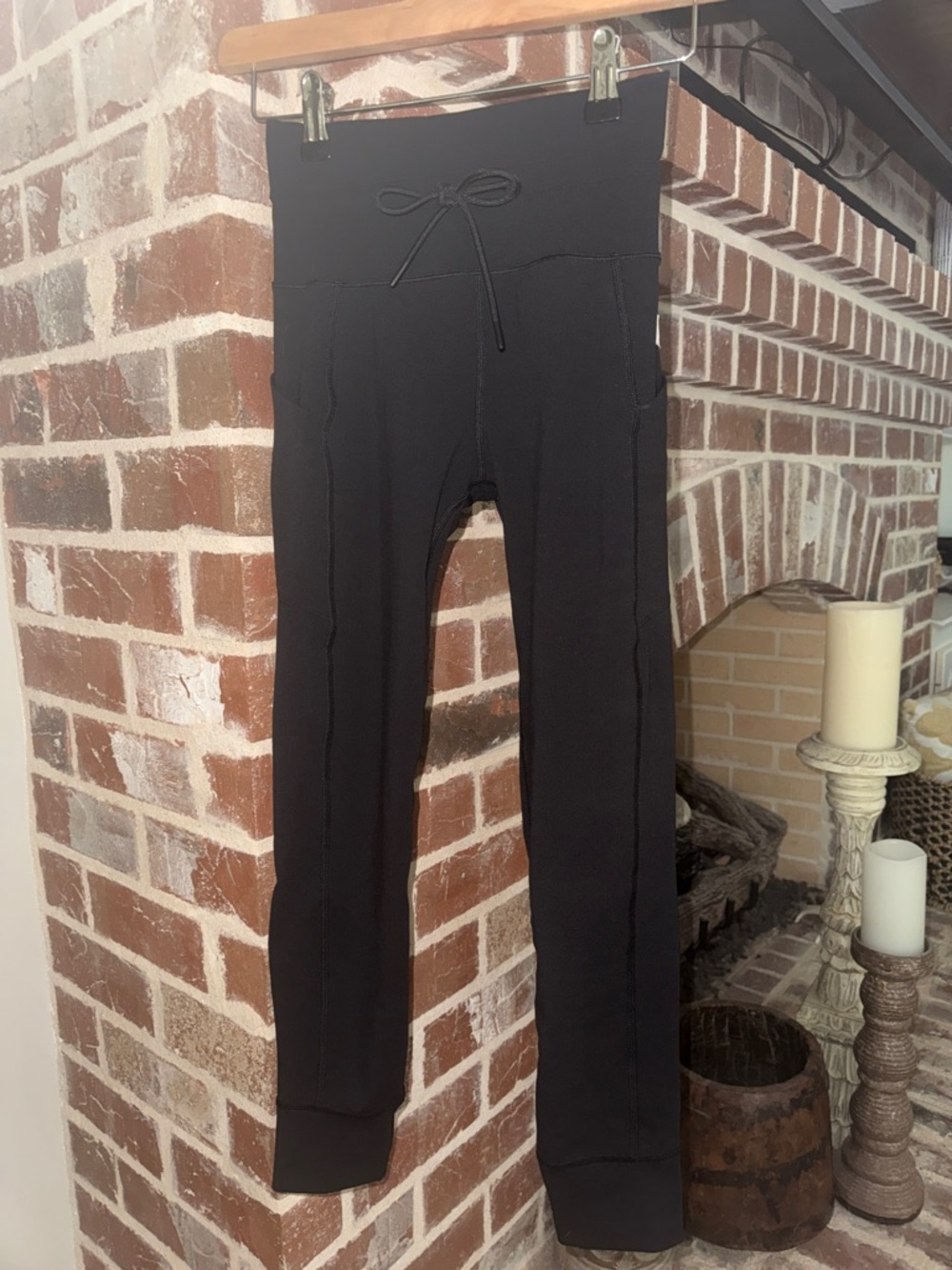 Like New Vuori Daily Pocket Legging - Picture 2 of 11